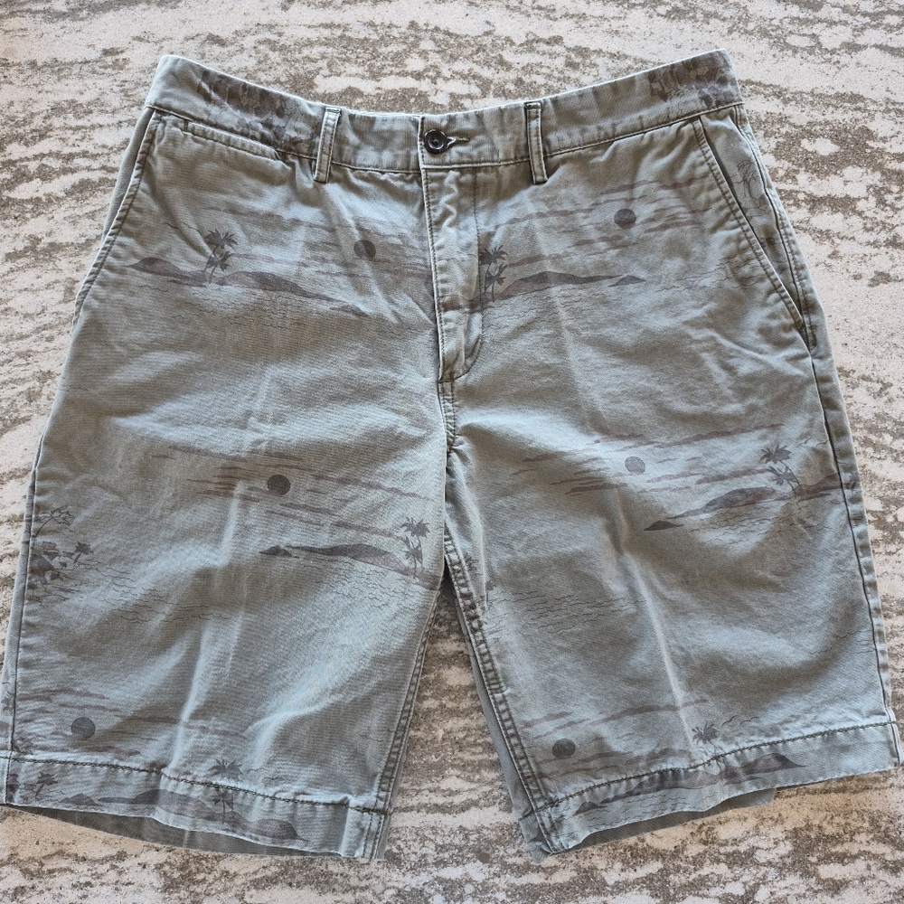 Gap Men's Shorys Size 34" Waist